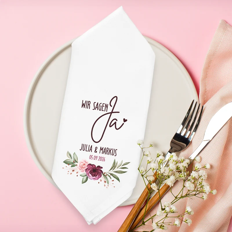 Personalisierte Stoffserviette zur Hochzeit 'Wir sagen Ja' mit Namen & Datum | Rosenmotiv Serviette