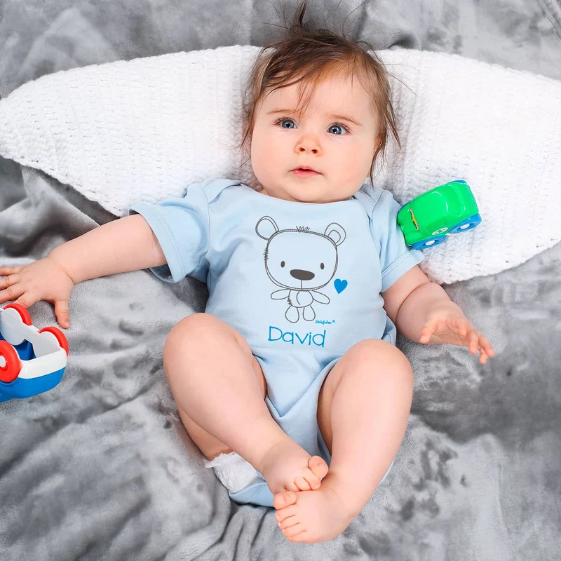 Blauer Babybody mit niedlichem Teddymotiv
