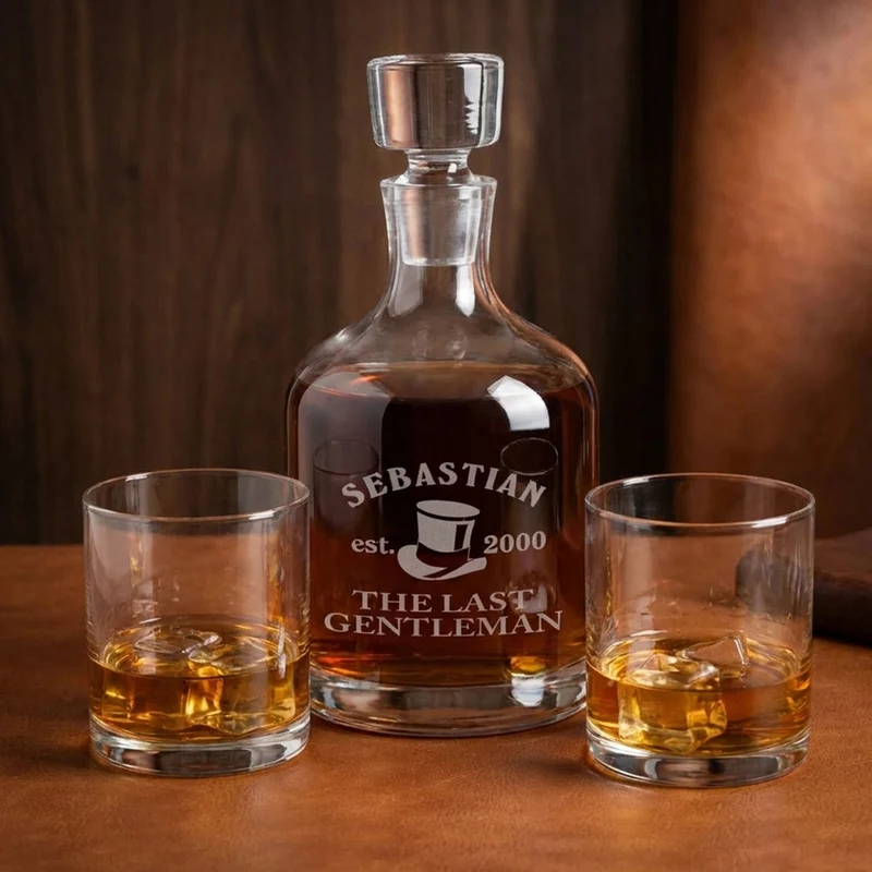 Edles 3-teiliges Whisky-Geschenkset für Männer ‚The Last Gentleman‘ personalisiert mit Name und Jahr