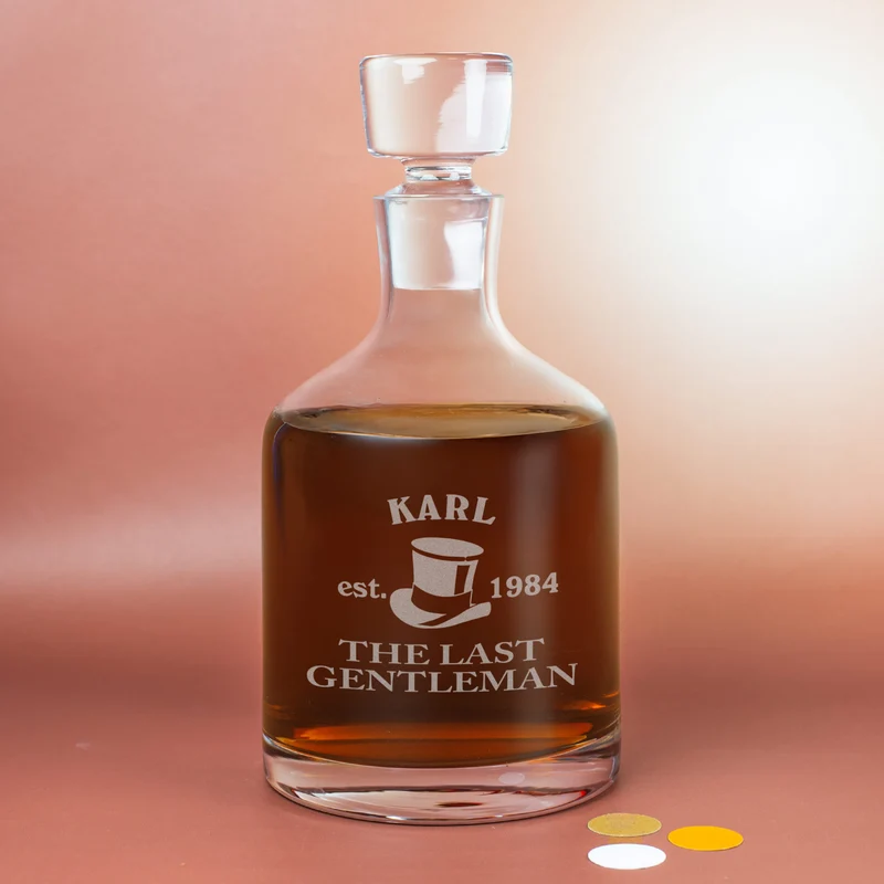 Edles 3-teiliges Whisky-Geschenkset für Männer ‚The Last Gentleman‘ personalisiert mit Name und Jahr