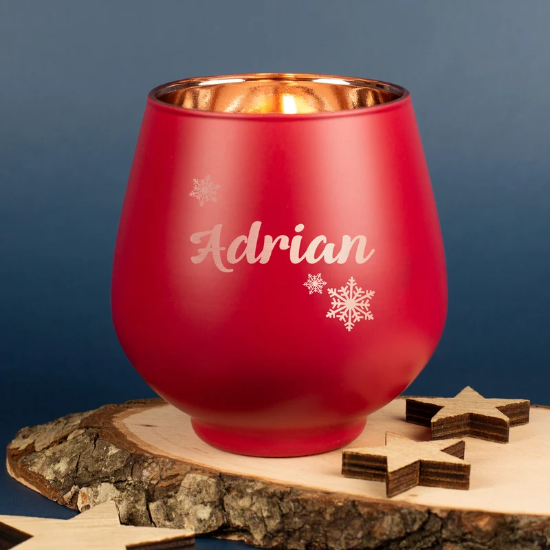 Personalisiertes Windlicht zu Weihnachten graviert mit Name & Schneeflockenmotiv in Rot oder Grün