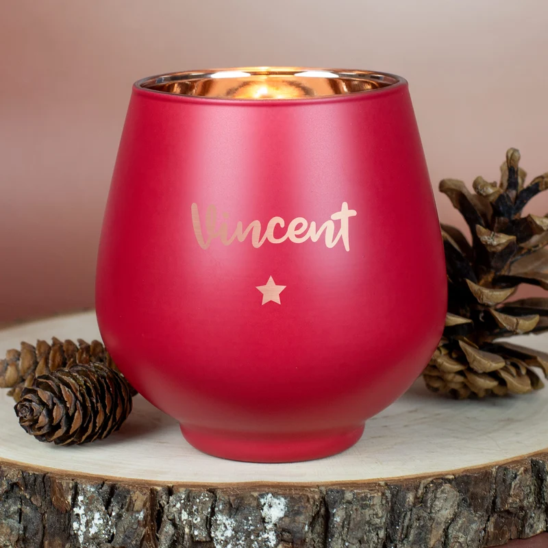 Personalisiertes Windlicht zu Weihnachten graviert mit Name & Sternmotiv in Rot oder Grün