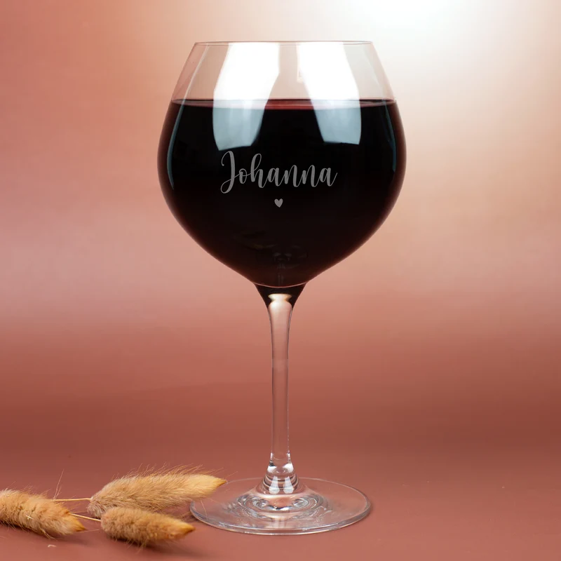 Graviertes Burgunderglas von Leonardo mit Name & Herzmotiv | Personalisiertes Weinglas Geschenk