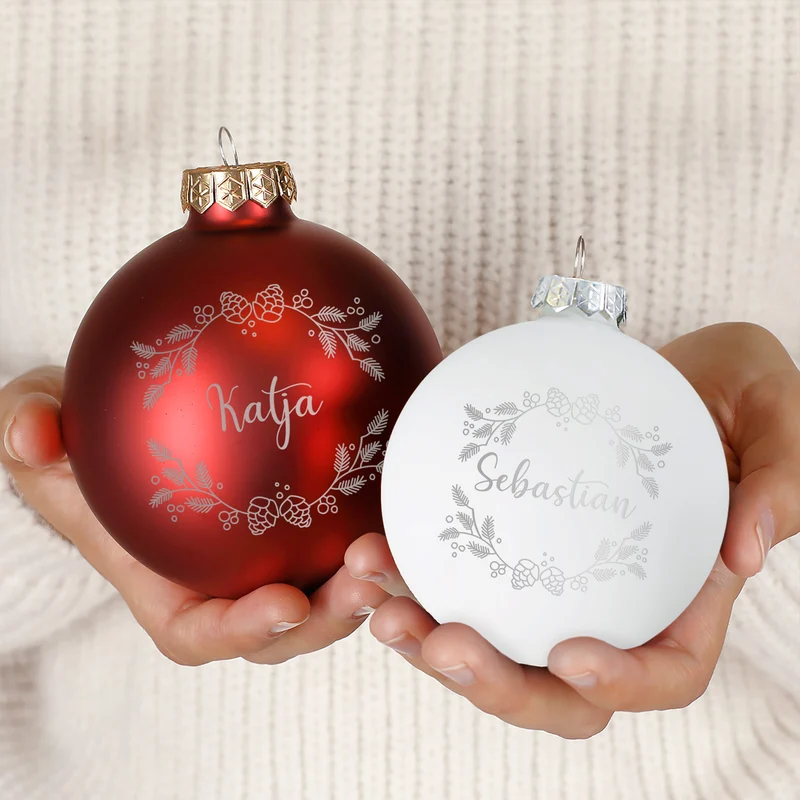 Personalisierte Weihnachtskugeln mit Name | Weihnachtsbaumkugeln & Christbaumkugeln mit Farbauswahl