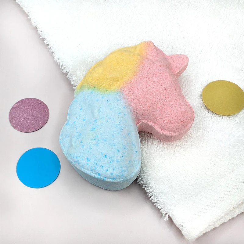 Sprudelnde Badebombe | Regenbogen Einhorn mit Erdbeerduft