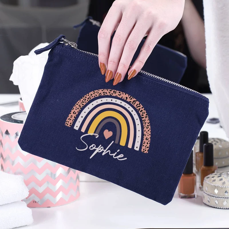 Kosmetiktasche mit Regenbogen-Motiv und Name, 2 Farben zur Auswahl