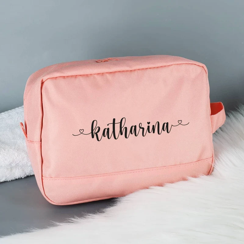 Kulturbeutel in Schwarz, Navy oder Rosa mit Namensaufdruck
