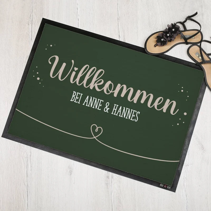 Willkommen Fußmatte mit Herz und Wunschtext
