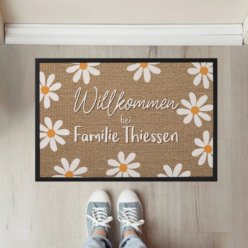 Willkommen bei - Fußmatte mit Blumenmotiv und Ihren Wunschnamen