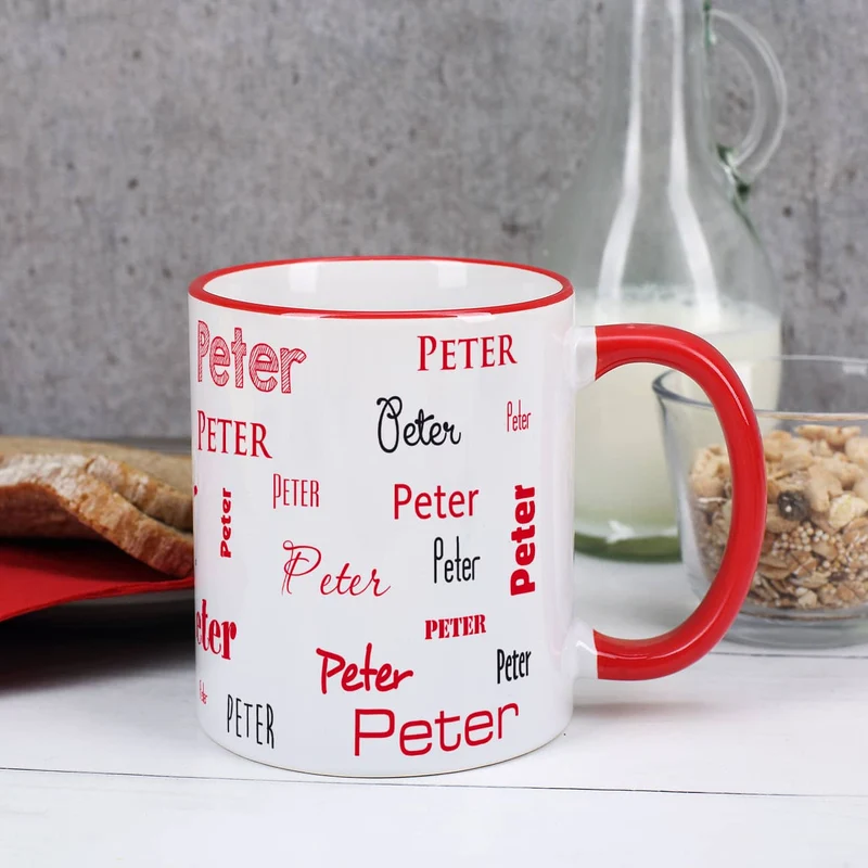Tasse mit Ihrem Namen in verschiedenen Schriftarten und Farben