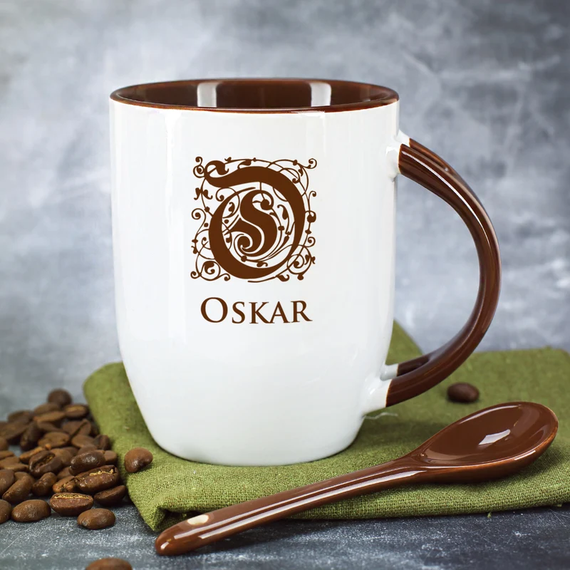 Tasse mit Monogramm