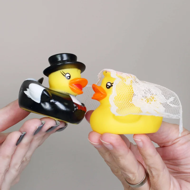 Brautpaar Quietsche-Enten
