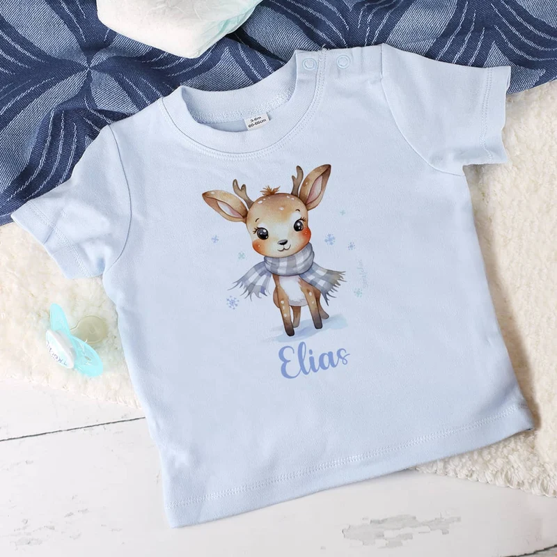 Babyshirt in blau mit niedlichem Rentier und Wunschtext