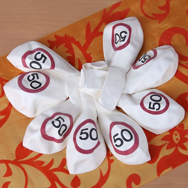 8 Luftballons Verkehrsschild 50