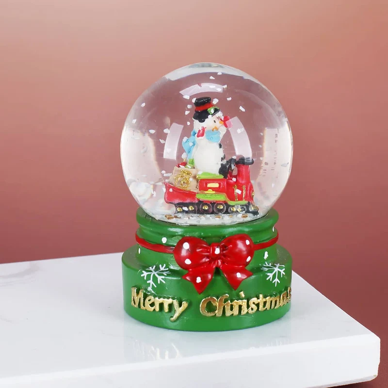 Wunderschöne Schneekugel für die Adventszeit