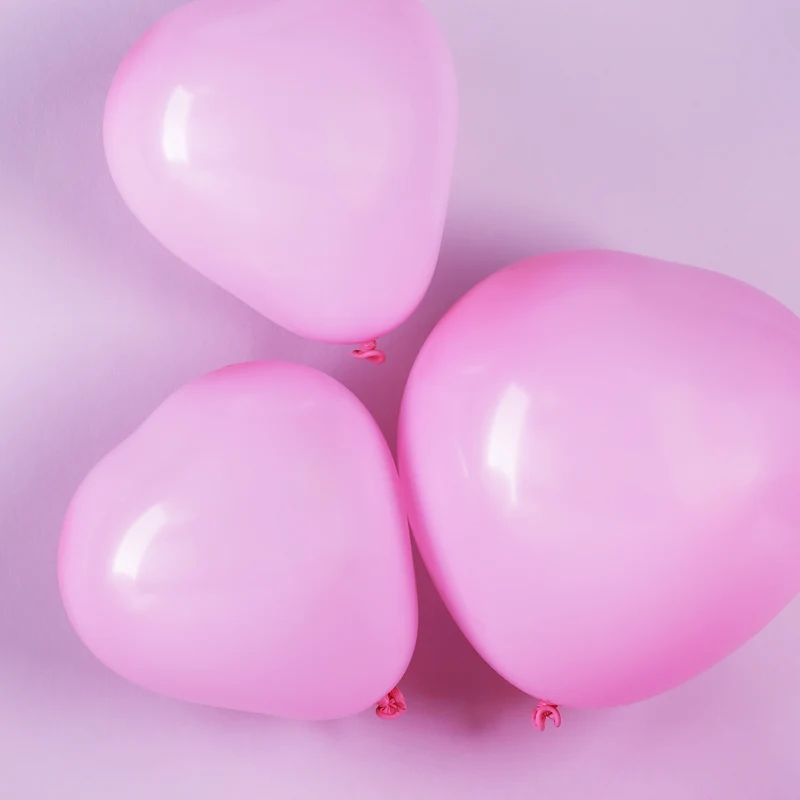 Herzförmige Ballons - 8 Stück - 2 Größen - 3 Farben