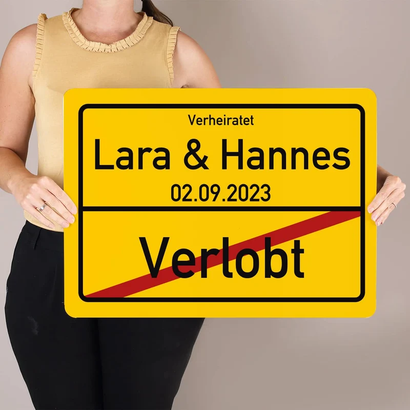 PVC-Schild zur Hochzeit mit Namen und Datum