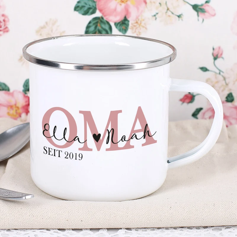 Emailletasse für die beste Oma mit Namensaufdruck der Enkelkinder