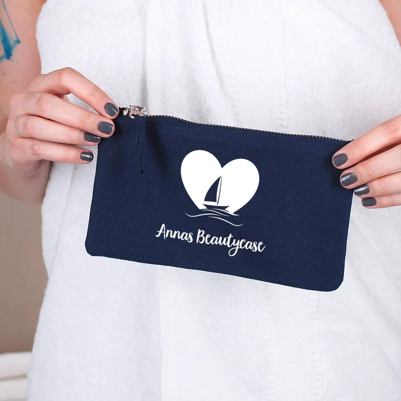 Beautycase dunkelblau mit Schiffchen und Wunschtext