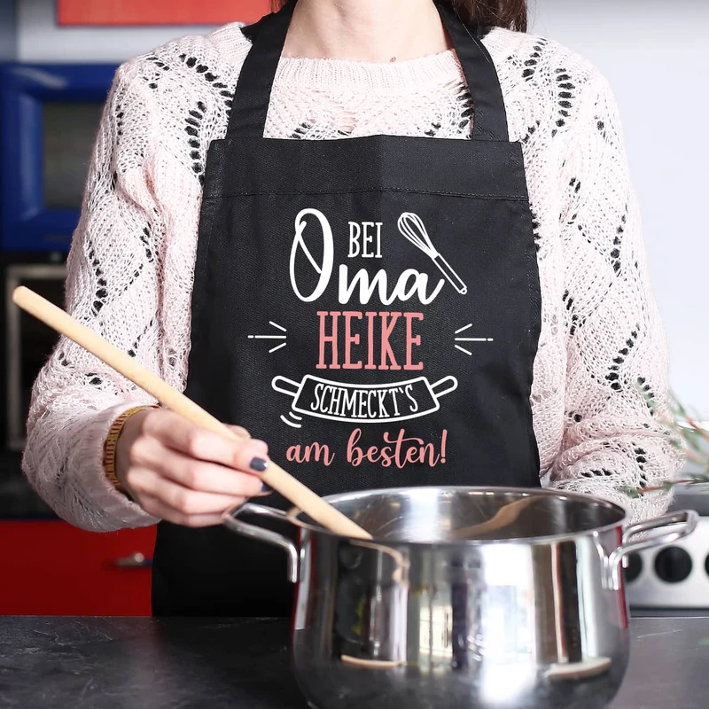 Bei Oma schmeckt's am besten! Schürze mit Namensaufdruck