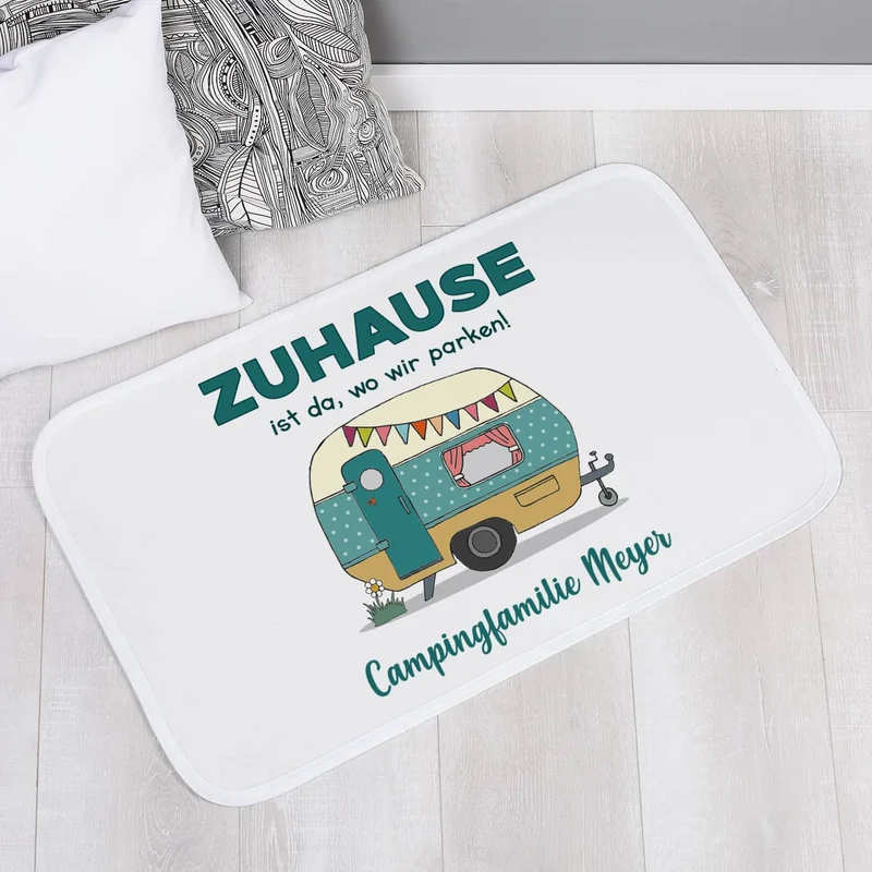 Camping Badematte mit Wohnwagen und Wunschtext