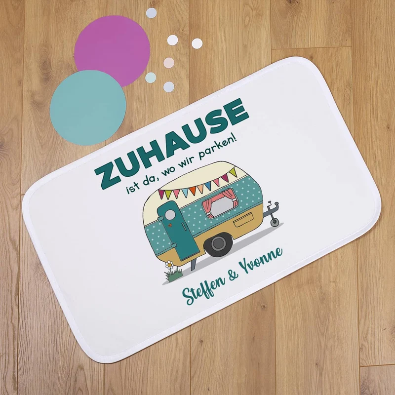 Camping Badematte mit Wohnwagen und Wunschtext