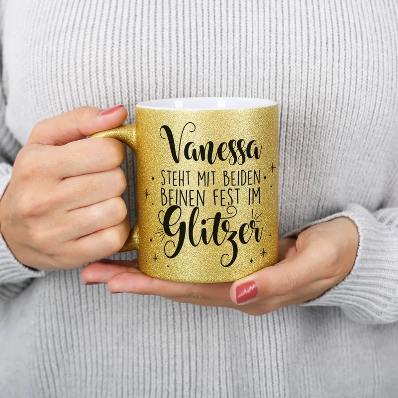 Glitzertasse mit Ihrem Wunschnamen und coolem Spruch