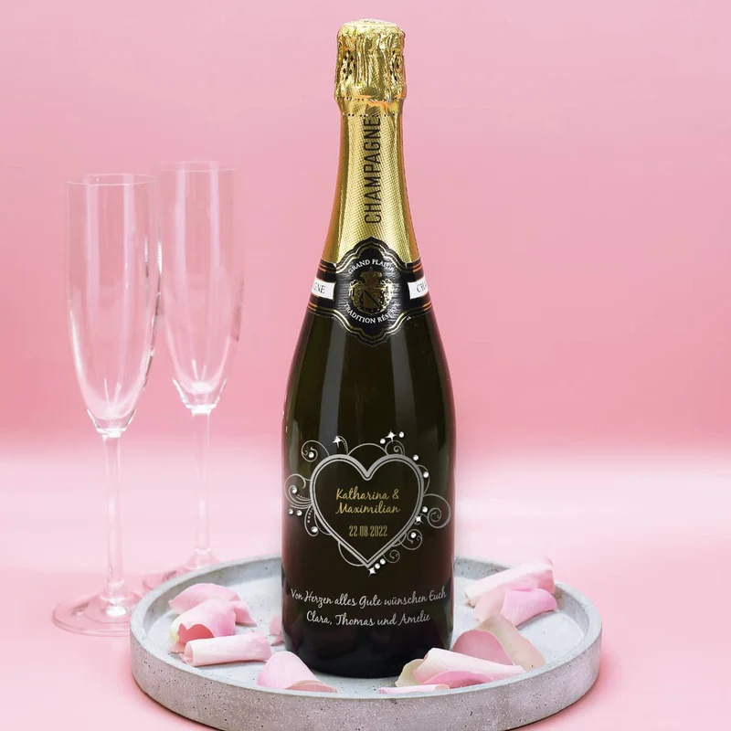Hochzeitschampagner mit Gravur veredelt mit Swarovski Strasssteinen