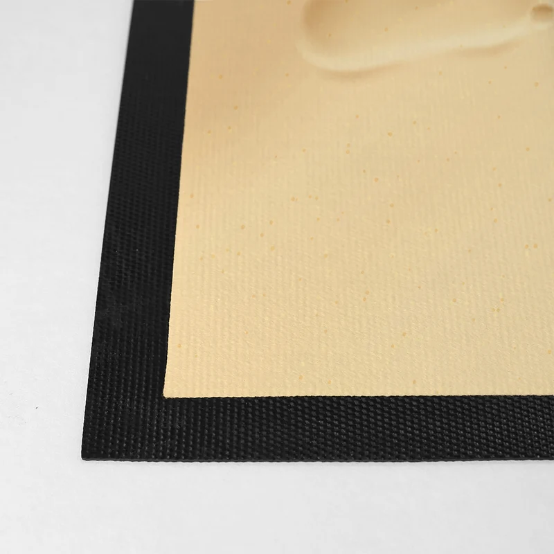 Fußmatte zur Silberhochzeit mit Fußspuren im Sand