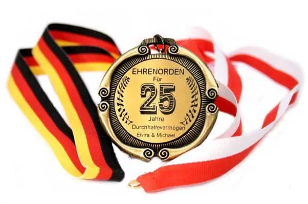 Ehrenmedaille 25 Jahre-Durchhaltevermögen
