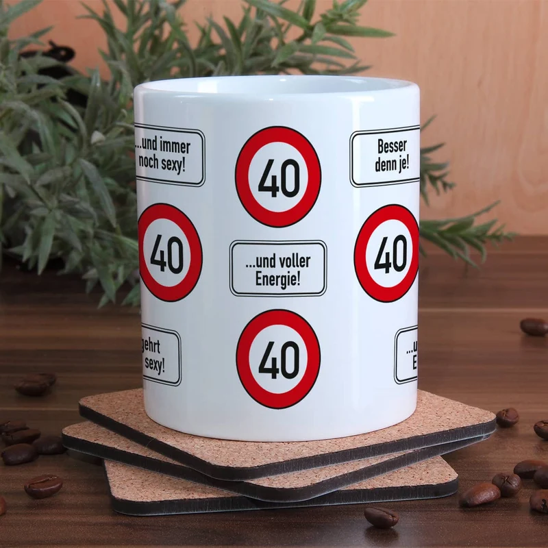 große Kaffeetasse zum 40. Geburtstag mit Verkehrszeichen 40