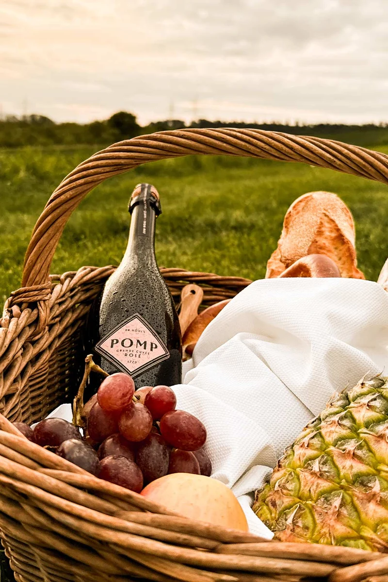 Premium Sektgeschenk Set Rosé mit Gläsern